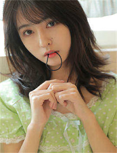 《人妻被下药侵犯奈奈美AV》