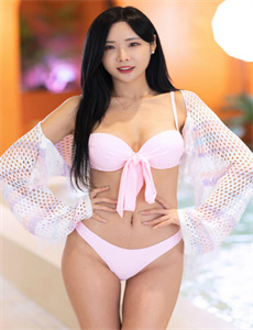 《美女被吸》