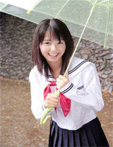 《小小水蜜桃电视剧免费播放》