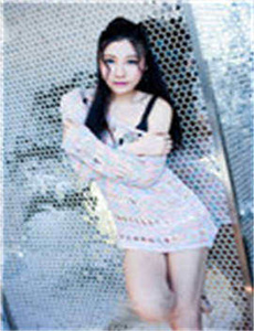 《河合彩华》