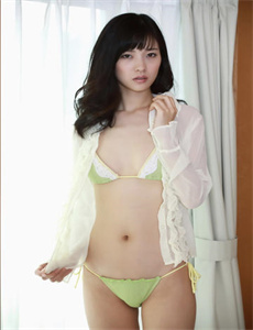 《打屁股女生视频播放》