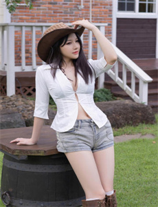 《美女下部》