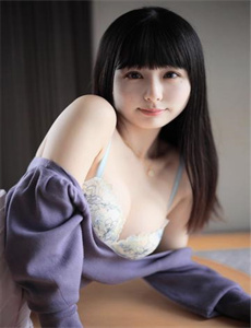 《艹大逼》