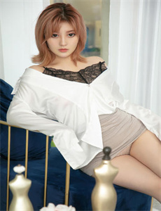 《女奴》
