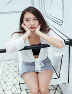 《操美妞》